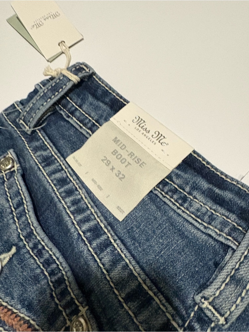 NWT Miss Me Mid Rise Boot Cut Wing Pocket Jeans Size 29 - Picture 5 of 7